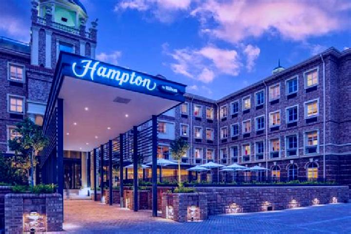 Ella, 22 — Escort in Hilton, South Africa