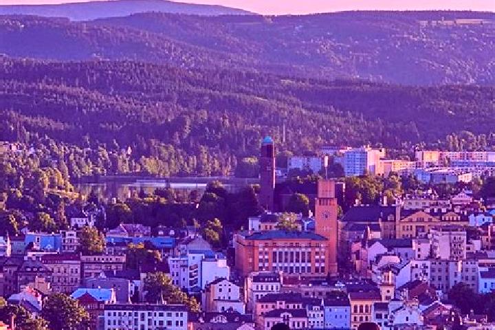 Ella, 22 — Escort in Janov nad Nisou, Czech Republic