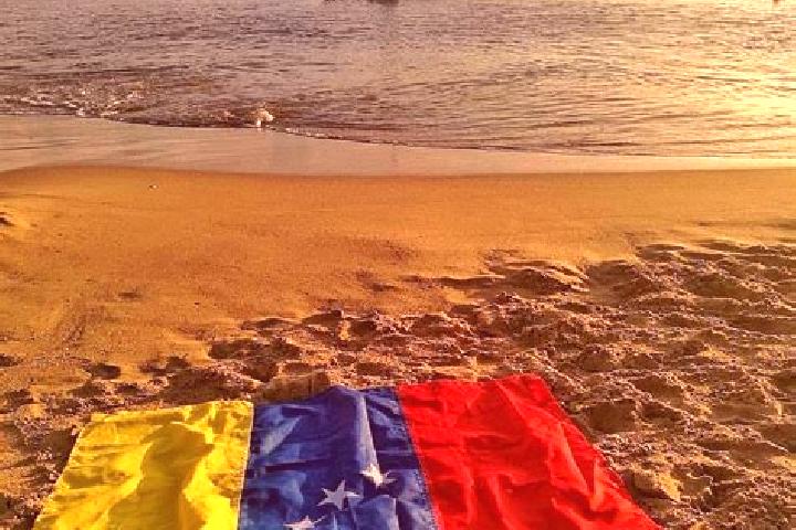 Ella, 22 — Escort in Juan Griego, Venezuela