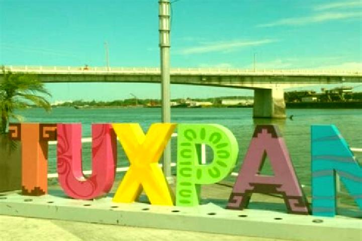 Ella, 22 — Escort in Tuxpan de Bolanos, Mexico