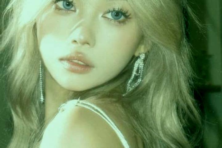 Ella, 23, a blonde blue-eyed asian companion based in Peyghambar. Offering GFE, Travel Companion, Duos, A-Level, Striptease. Available for incall and outcall...