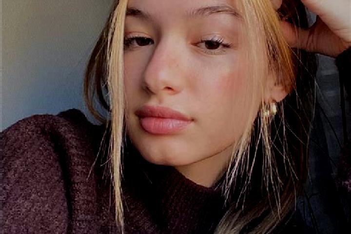 Ella, 23, a blonde brown-eyed indian companion based in Madhuban. Offering Travel Companion, Tantra, Fetish, Dinner Date, BDSM. Available for incall and outc...