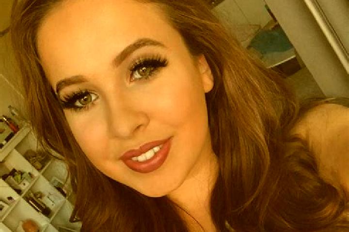 Ella, 23, a blonde dark-eyed mixed companion based in Leonie Hill. Offering CIM, Prostate Massage, 69, Dinner Date. Available for incall and outcall, day and...