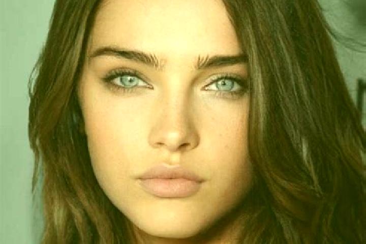 Ella, 23, a brunette blue-eyed middle eastern companion based in Chonglou. Offering Party Girl, Roleplay, Tantra. Available for incall and outcall, overnight...