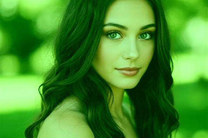 Ella, 23, a brunette hazel-eyed middle eastern companion based in Alcozacan. Offering Dinner Date, Girlfriend Experience, BDSM. Available for incall and outc...