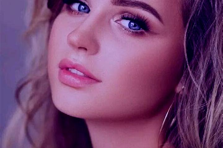 Ella, 23, a dark blonde blue-eyed ebony companion based in Holleben. Offering CIM, 69, Deep French Kissing. Available for incall and outcall, day and evening...