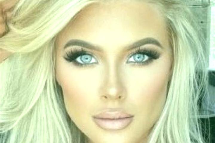 Ella, 23, a platinum blonde grey-eyed caucasian companion based in Havant. Offering BDSM, OWO, Travel Companion. Available for incall and outcall, day and ev...