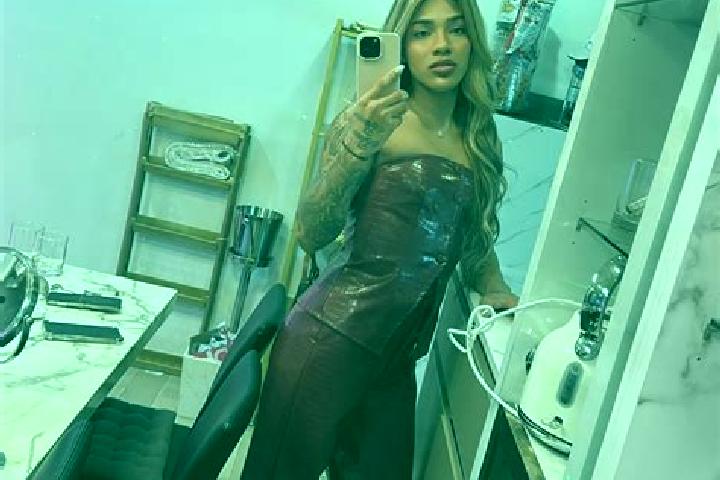 Ella, 23 — Escort in Glasgow, Suriname