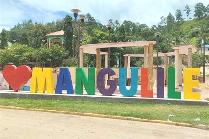 Ella, 23 — Escort in Mangulile, Honduras