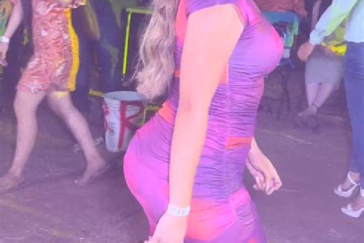 Ella, 23 — Escort in Nuevo Galeana, Mexico