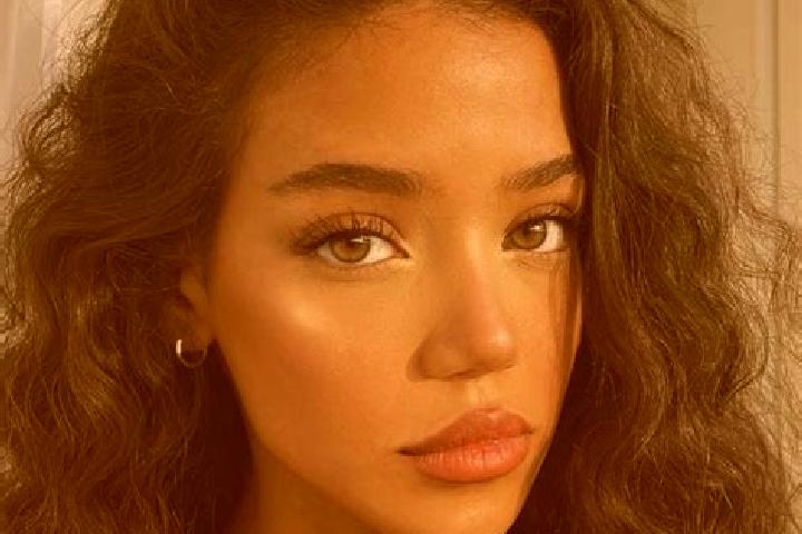 Ella, 24, a black brown-eyed mediterranean companion based in Thusis. Offering Domination, Couples. Available for incall and outcall, overnight bookings avai...