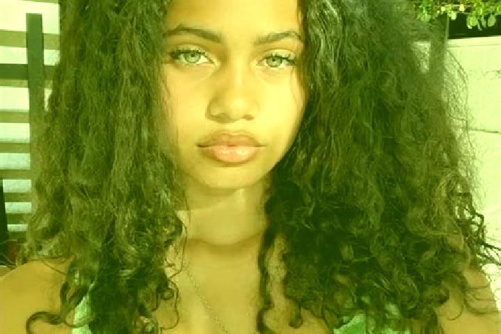 Ella, 24, a black green-eyed mixed companion based in Sderot. Offering Striptease, Roleplay, OWO. Available for incall and outcall, day and evening dates.