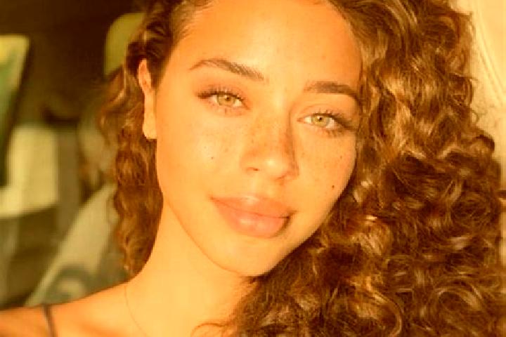Ella, 24, a black hazel-eyed ebony companion based in Barro Alto. Offering GFE, A-Level, Prostate Massage. Available for incall and outcall, day and evening ...