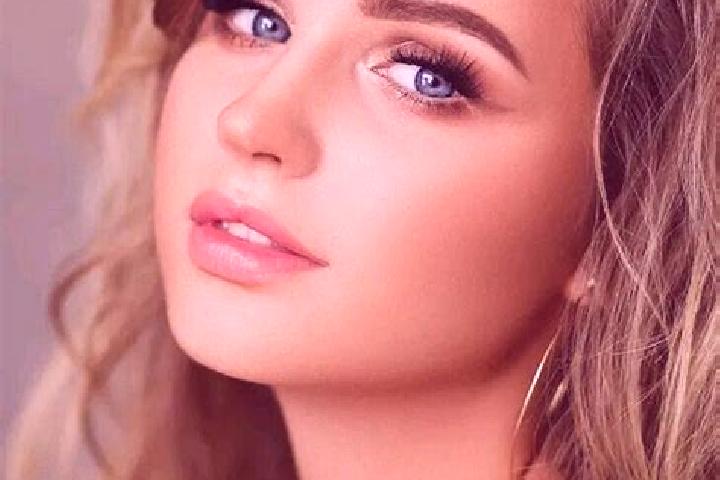 Ella, 24, a dark blonde blue-eyed middle eastern companion based in Kyria. Offering Party Girl, Tantra, Overnight, Roleplay, Couples. Available for incall an...