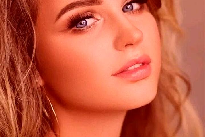 Ella, 24, a dark blonde blue-eyed slavic companion based in Igurubi. Offering Tantra, Overnight, Fetish, CIM. Available for incall and outcall, day and eveni...