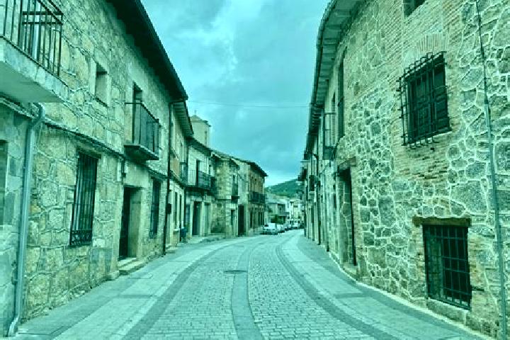 Ella, 24 — Escort in Berzosa de Bureba, Spain