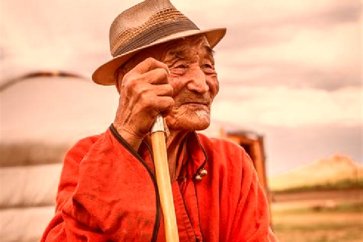 Ella, 24 — Escort in Bor-OEndoer, Mongolia