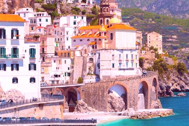 Ella, 24 — Escort in Cernobbio, Italy