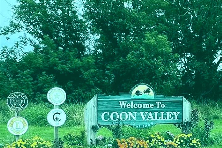 Ella, 24 — Escort in Coon Valley, United States