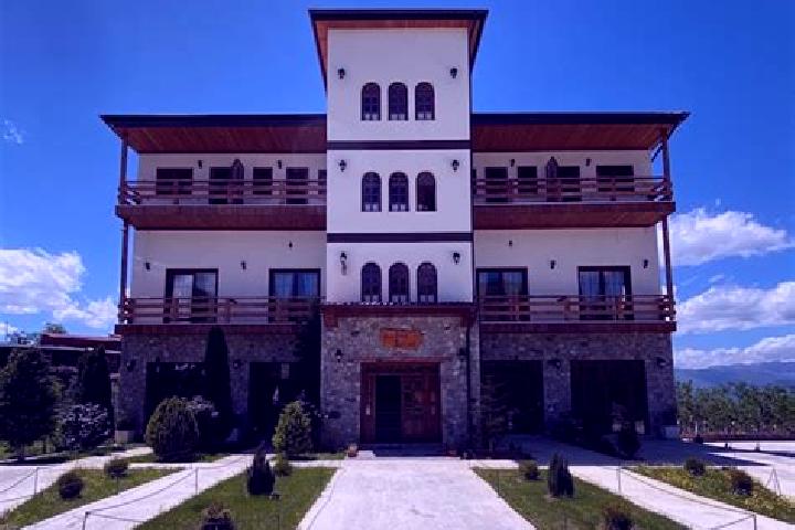 Ella, 24 — Escort in Dolno Srpci, North Macedonia