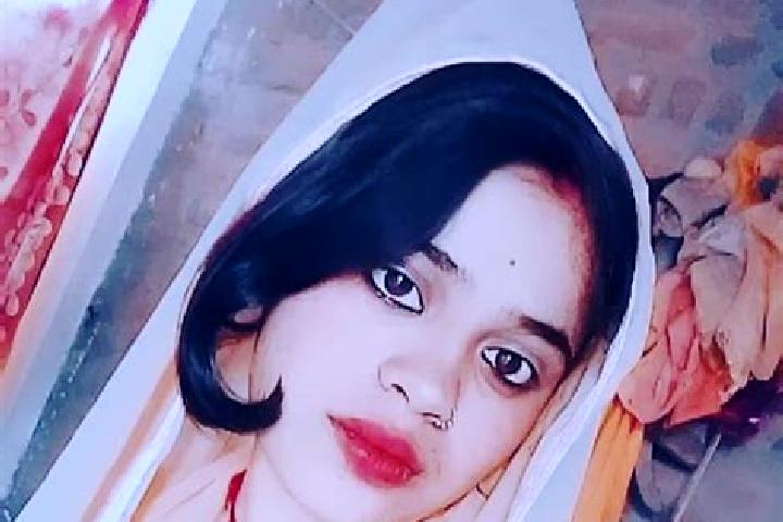 Ella, 24 — Escort in Mahroni, India