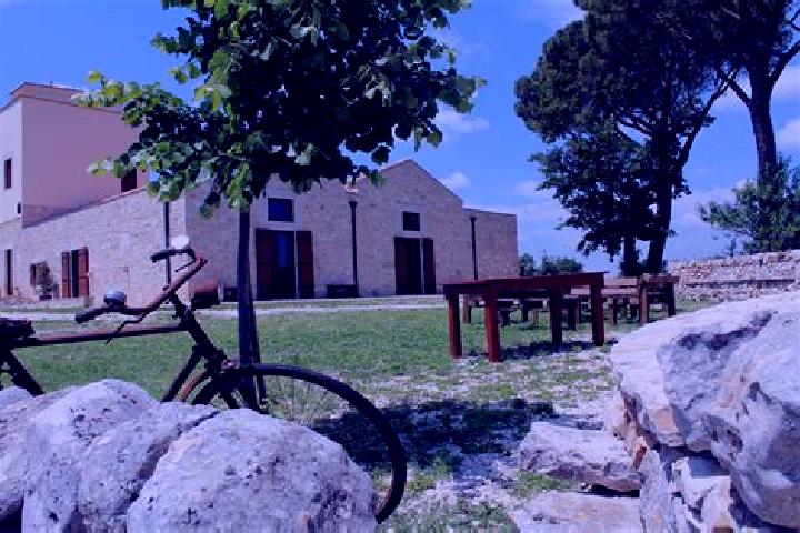 Ella, 24 — Escort in Masseria Seminario, Italy