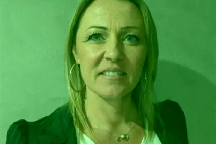 Ella, 24 — Escort in Vesseaux, France