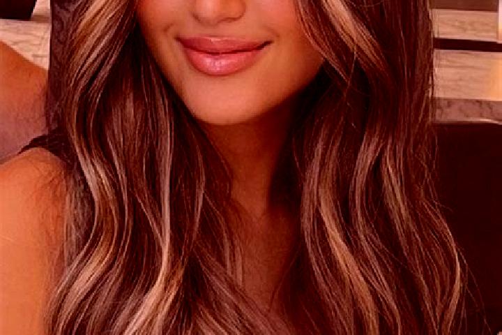 Ella, 25, a dark blonde brown-eyed ebony companion based in Khotianivka. Offering Tantra, Massage, Roleplay, Deep French Kissing, Domination. Available for i...