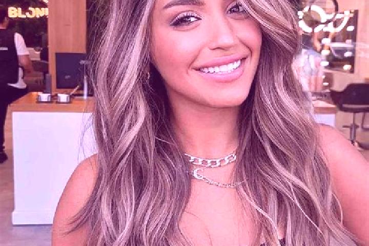 Ella, 25, a dark blonde brown-eyed latina companion based in Barbadillo del Pez. Offering Fetish, Roleplay, Striptease, Duos. Available for incall and outcal...