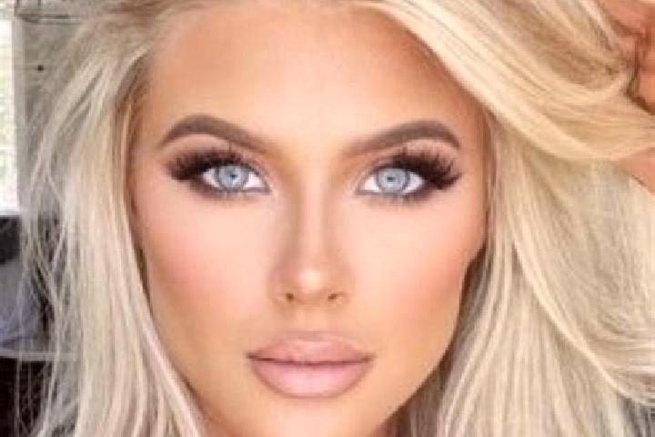 Ella, 25, a platinum blonde amber-eyed middle eastern companion based in Yixi. Offering Girlfriend Experience, Fetish, GFE. Available for incall and outcall,...