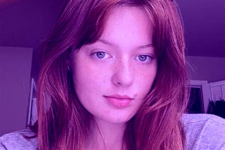 Ella, 25, a red grey-eyed caucasian companion based in Kirfi. Offering 69, Travel Companion, Girlfriend Experience, Prostate Massage, Striptease. Available f...