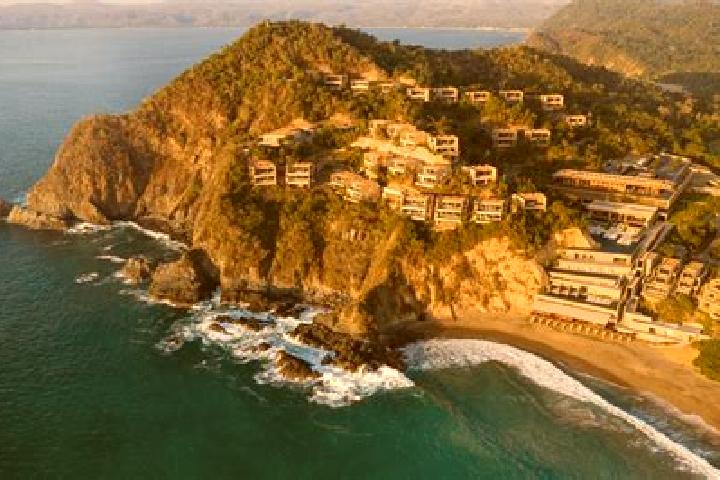 Ella, 25 — Escort in El Tamarindo, Mexico