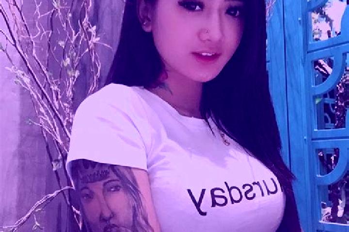 Ella, 25 — Escort in Htein Ta Pin, Myanmar
