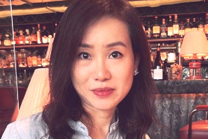 Ella, 25 — Escort in Liping, China