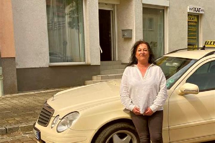 Ella, 25 — Escort in Luetzen, Germany