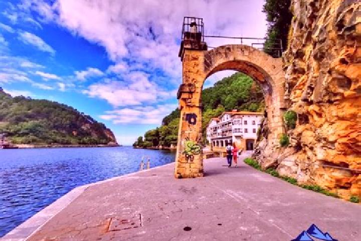 Ella, 25 — Escort in Pasaia, Spain