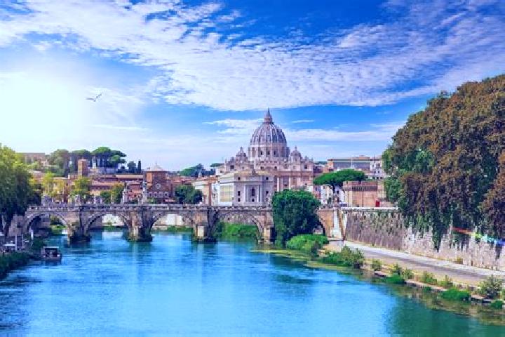 Ella, 25 — Escort in Tassullo, Italy