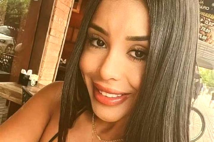 Ella, 25 — Escort in Vilhena, Brazil