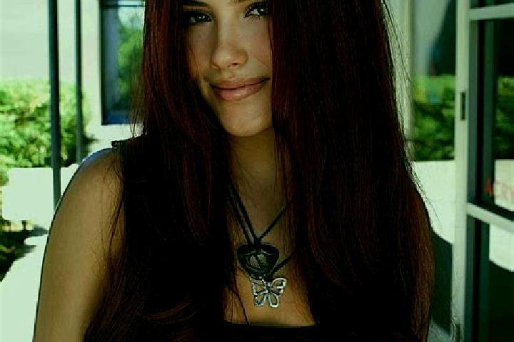 Ella, 26, a auburn brown-eyed latina companion based in Sinankoey. Offering Domination, 69, A-Level, Fetish. Available for incall and outcall, day and evenin...