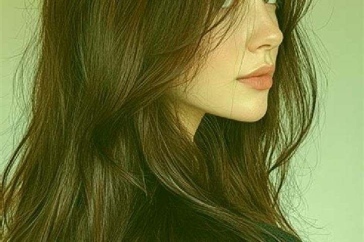 Ella, 26, a auburn brown-eyed mediterranean companion based in Babakanbungur. Offering GFE, Couples, Deep French Kissing. Available for incall and outcall, d...