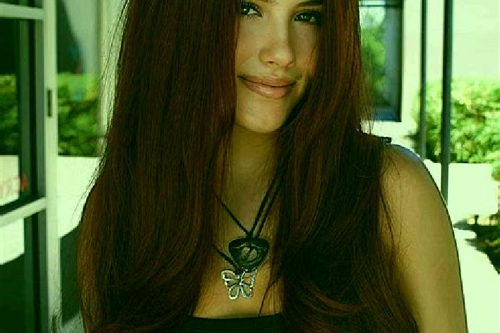 Ella, 26, a auburn dark-eyed mixed companion based in Groebern. Offering Domination, Striptease, Overnight, Party Girl. Available for incall and outcall, day...