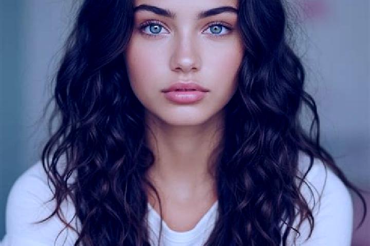 Ella, 26, a black amber-eyed mediterranean companion based in Setol. Offering BDSM, Striptease, 69. Available for incall and outcall, day and evening dates.