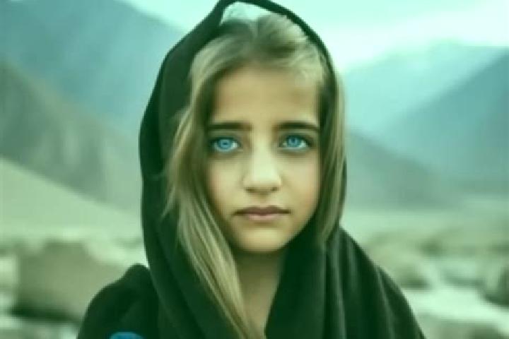 Ella, 26, a blonde grey-eyed middle eastern companion based in Korochi. Offering Overnight, Travel Companion, BDSM. Available for incall and outcall, overnig...