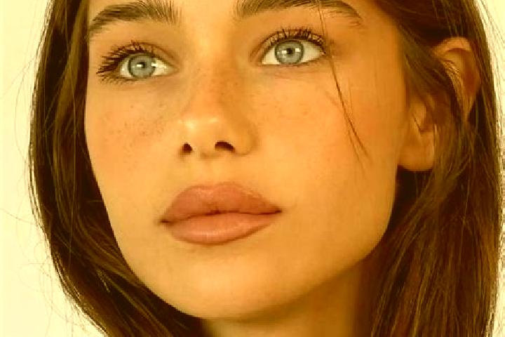 Ella, 26, a brunette blue-eyed mixed companion based in San Gabriel. Offering Roleplay, Massage, Deep French Kissing. Available for incall and outcall, overn...