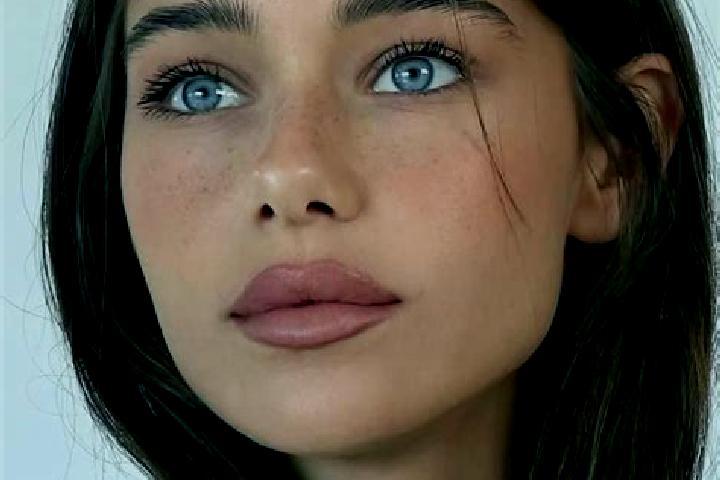 Ella, 26, a brunette brown-eyed asian companion based in Jemna. Offering GFE, Striptease, Travel Companion. Available for incall and outcall, overnight booki...