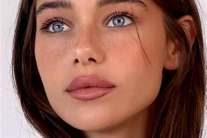 Ella, 26, a brunette brown-eyed european companion based in Kouatoutou. Offering Girlfriend Experience, Travel Companion. Available for incall and outcall, o...