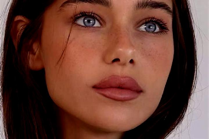 Ella, 26, a brunette brown-eyed mixed companion based in Piranguinho. Offering Massage, Roleplay, CIM. Available for incall and outcall, overnight bookings a...