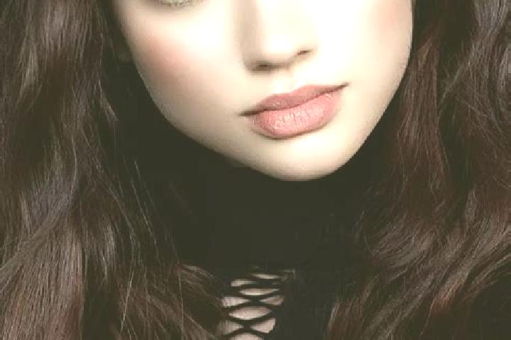 Ella, 26, a brunette dark-eyed european companion based in Trapeang Chan. Offering GFE, Girlfriend Experience, Dinner Date, BDSM. Available for incall and ou...