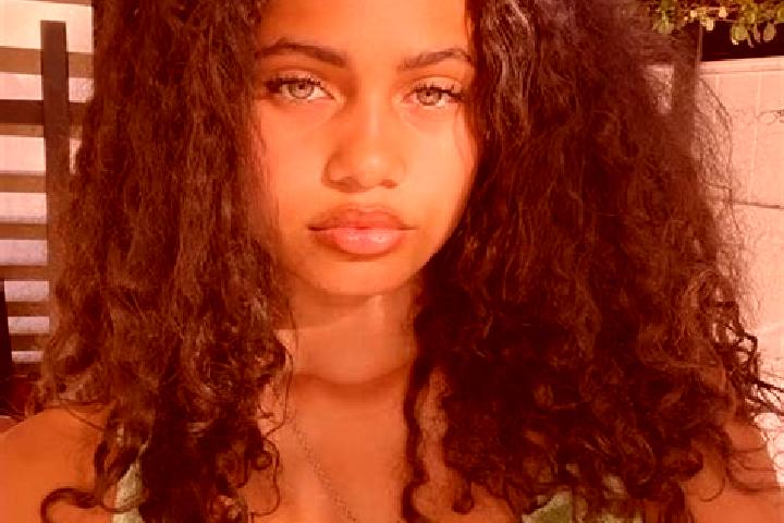 Ella, 26, a chestnut green-eyed mixed companion based in San Lorenzo. Offering Party Girl, Domination, Erotic Massage. Available for incall and outcall, over...