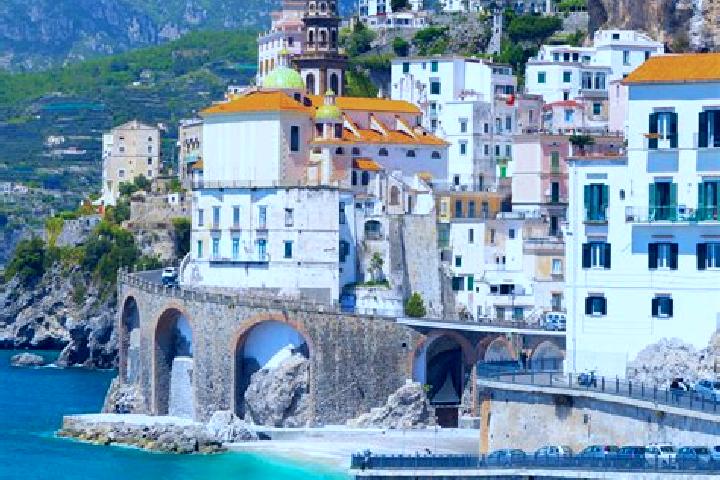 Ella, 26 — Escort in Aquara, Italy
